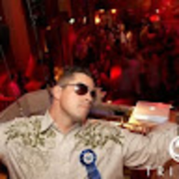 Meet your Posher, Joshua - Picture 1 of 1